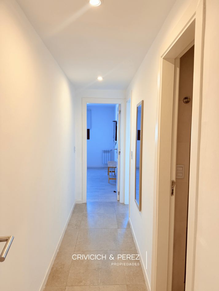 Semipiso de 3 ambientes sobre Av. Paso 