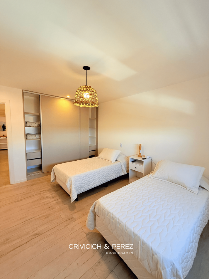 Semipiso de 3 ambientes sobre Av. Paso 