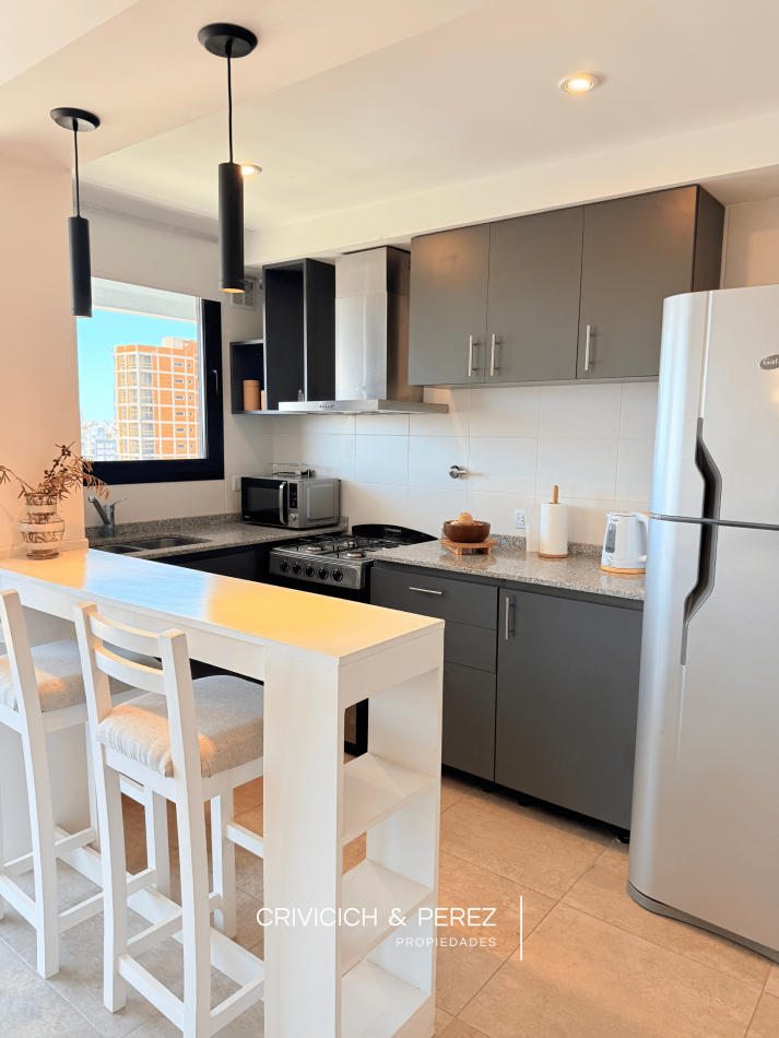 Semipiso de 3 ambientes sobre Av. Paso 