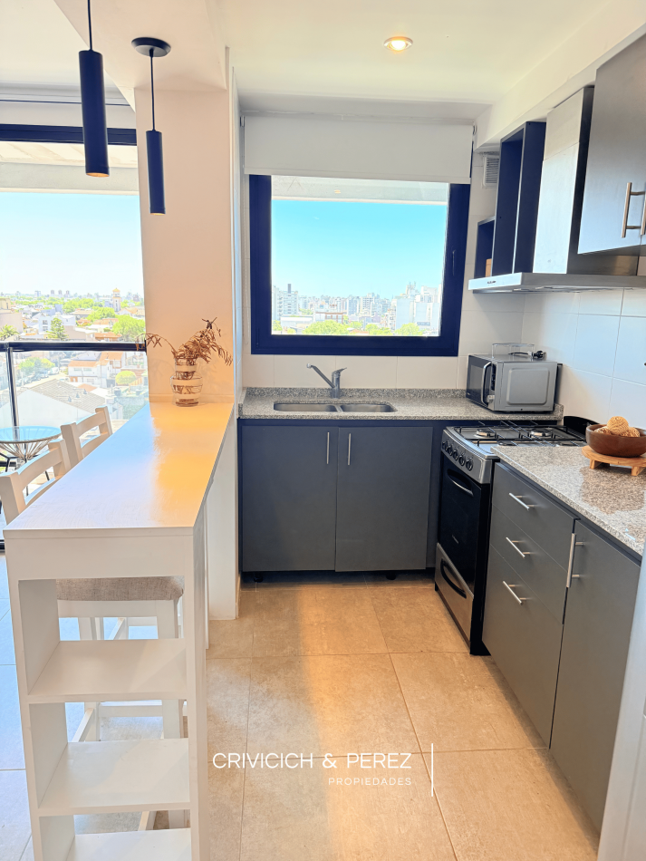 Semipiso de 3 ambientes sobre Av. Paso 