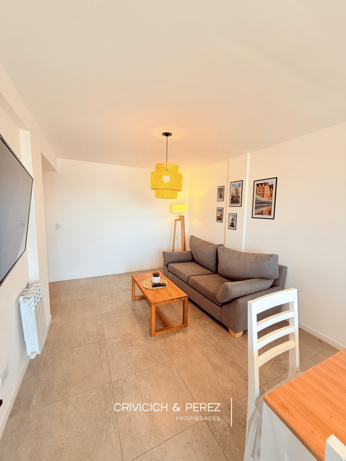 Semipiso de 3 ambientes sobre Av. Paso 