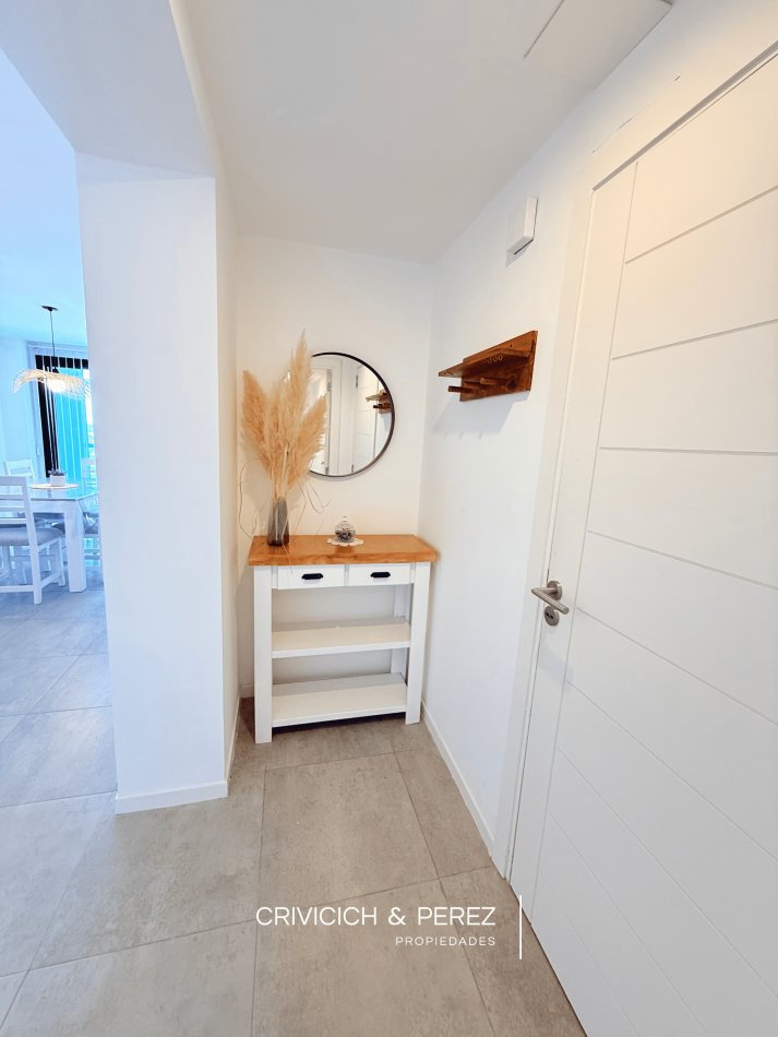 Semipiso de 3 ambientes sobre Av. Paso 