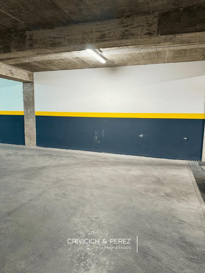 Semipiso de 3 ambientes sobre Av. Paso 