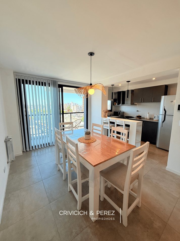 Semipiso de 3 ambientes sobre Av. Paso 