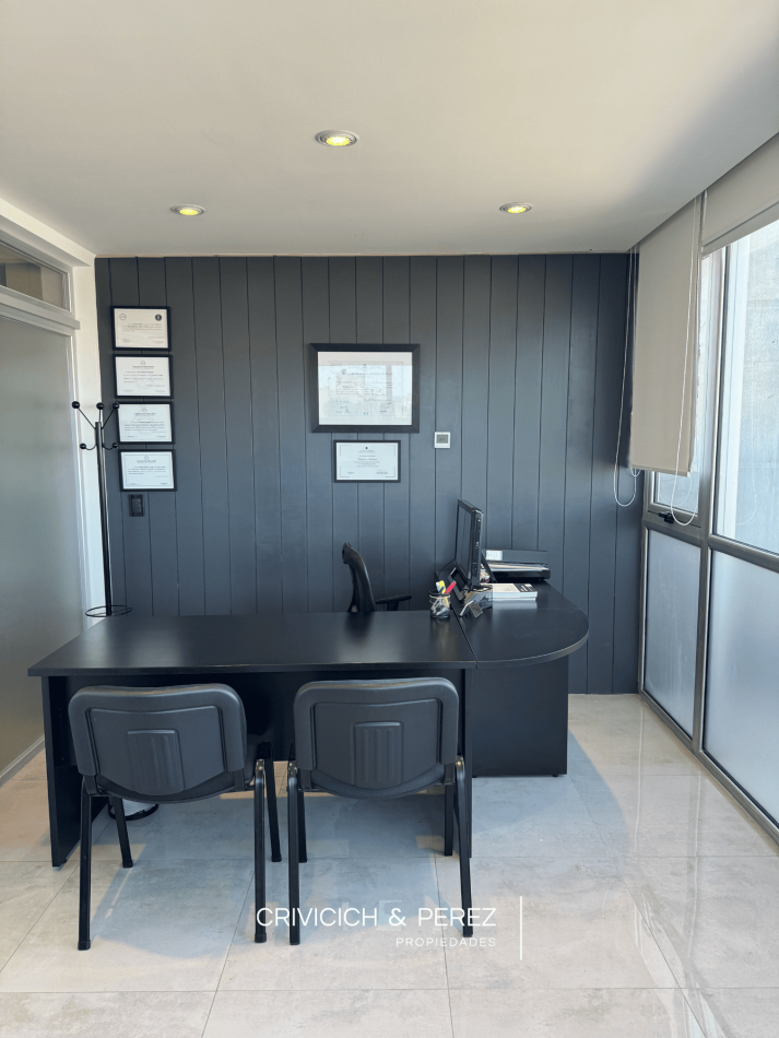 Oficina en venta - Rawson 2431