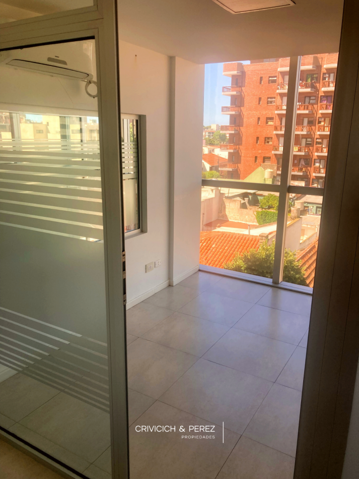 Oficina en venta - Rawson 2431