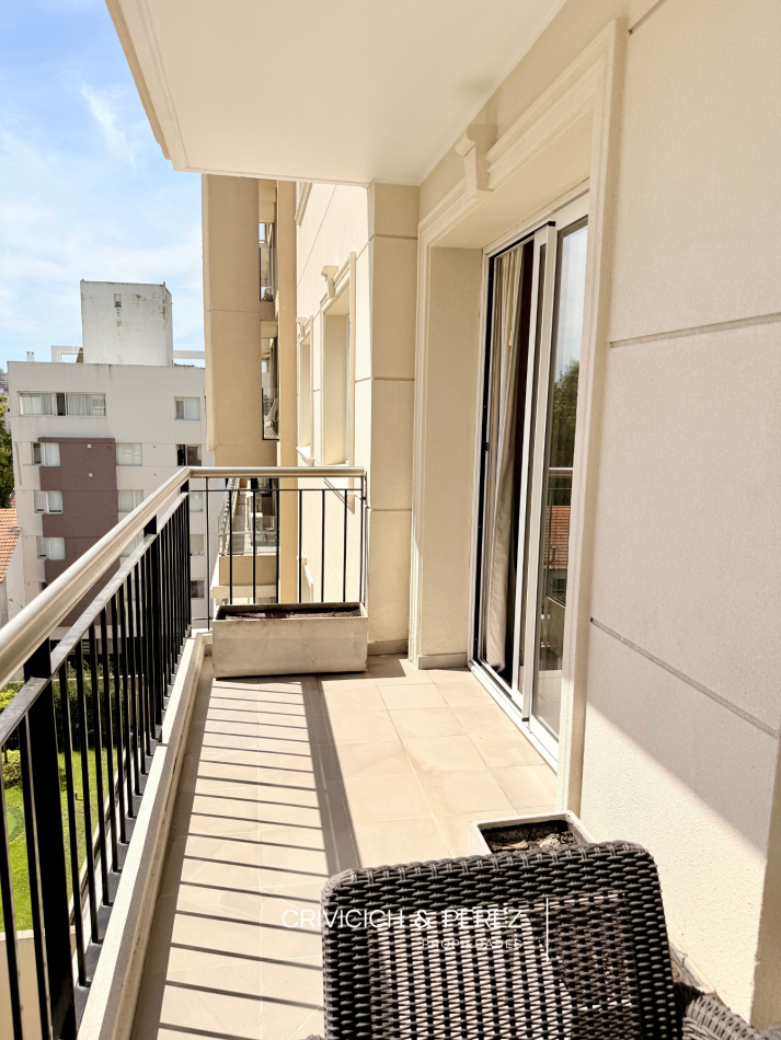 Departamento 3 ambientes - Zona Guemes con Cochera y Baulera