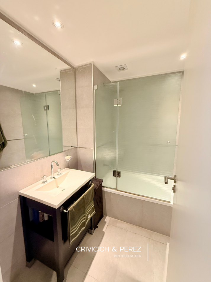 Departamento 3 ambientes - Zona Guemes con Cochera y Baulera