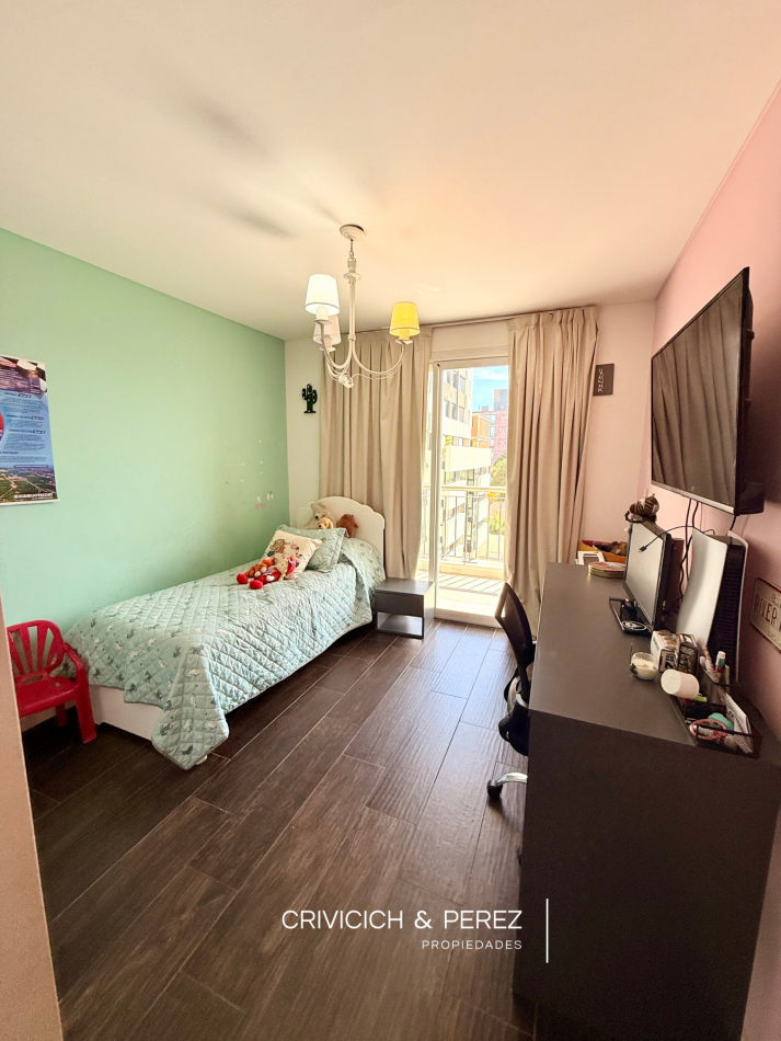 Departamento 3 ambientes - Zona Guemes con Cochera y Baulera