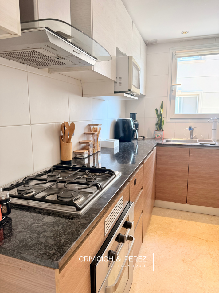 Departamento 3 ambientes - Zona Guemes con Cochera y Baulera