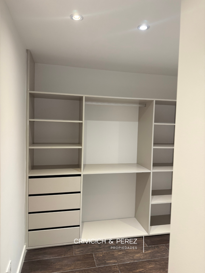 Departamento 3 ambientes - Zona Guemes con Cochera y Baulera