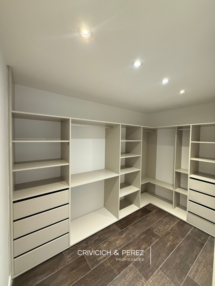 Departamento 3 ambientes - Zona Guemes con Cochera y Baulera