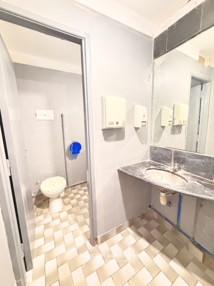 Alquiler comercial centro 