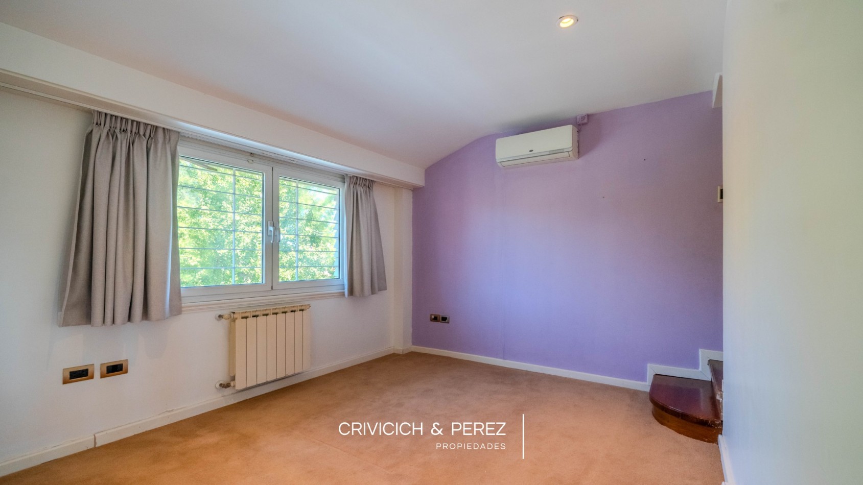 Chalet 5 ambientes en venta - Los Troncos