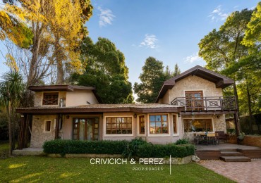 Casa en venta - Bosque Peralta Ramos 
