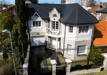 CHALET 5 AMBIENTES - BARRIO SAN CARLOS 